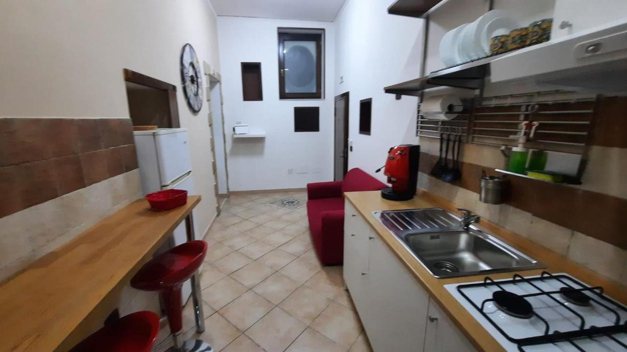 White Home 2 San Gregorio 14 Неаполь Экстерьер фото